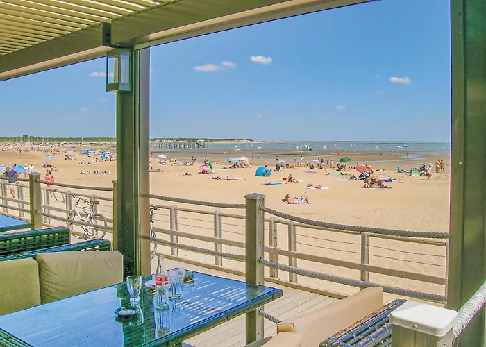 Three-bedroom In Sur * La Tranche-sur-Mer